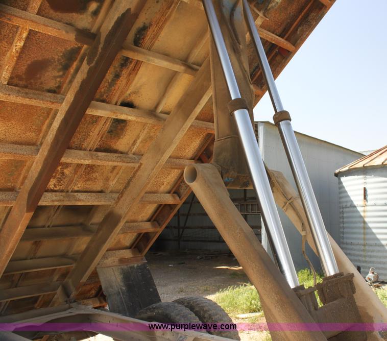 image for item I7470 1979 Chevrolet C60 grain truck