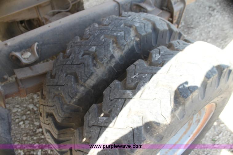 image for item I7470 1979 Chevrolet C60 grain truck