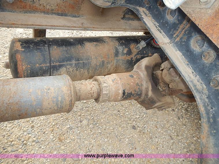 image for item J3228 1990 International 9300 semi truck