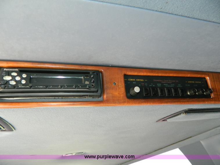 image for item AL9991 1997 Lincoln Town Car Executive limousine