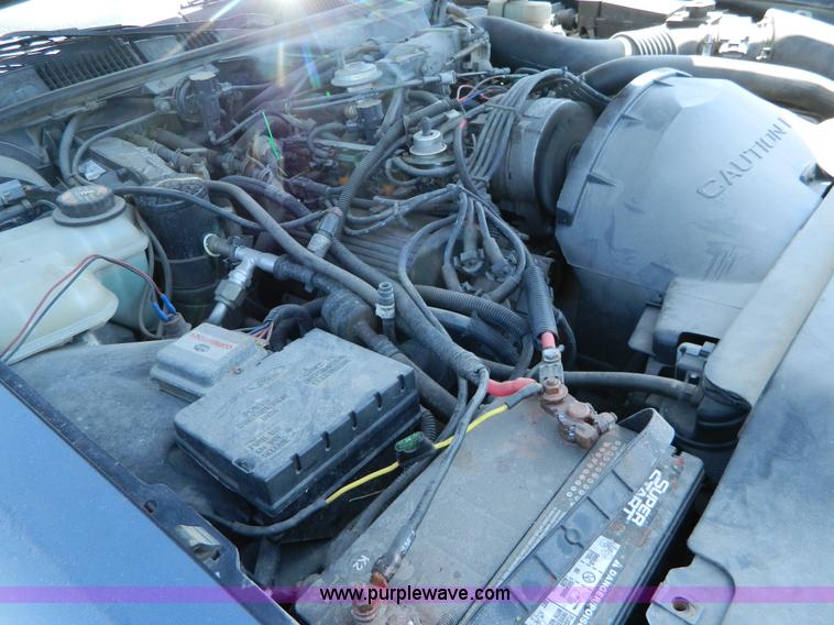 image for item AL9991 1997 Lincoln Town Car Executive limousine