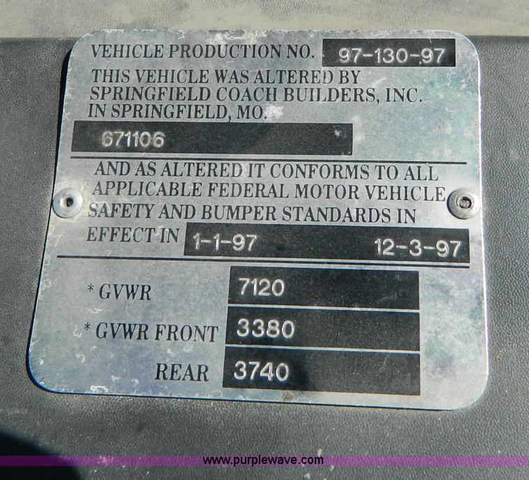 image for item AL9991 1997 Lincoln Town Car Executive limousine