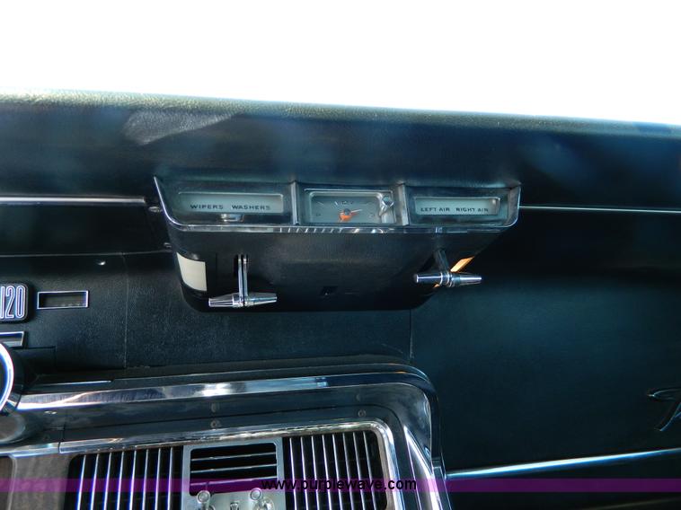 image for item AL9992 1966 Ford Thunderbird