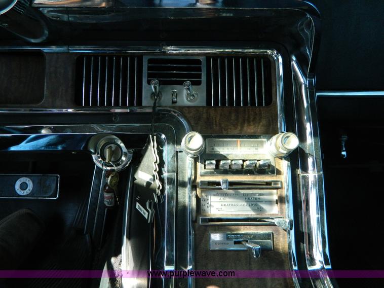 image for item AL9992 1966 Ford Thunderbird