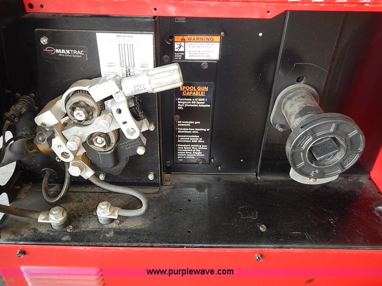 image for item AZ9988 Lincoln Electric Power Mig 215 welder