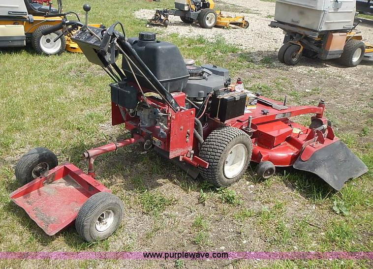 image for item AZ9994 2006 Toro Proline 30441 ZTR walk-behind lawn mower