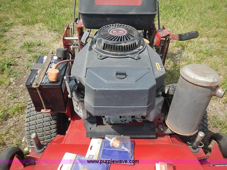 image for item AZ9994 2006 Toro Proline 30441 ZTR walk-behind lawn mower