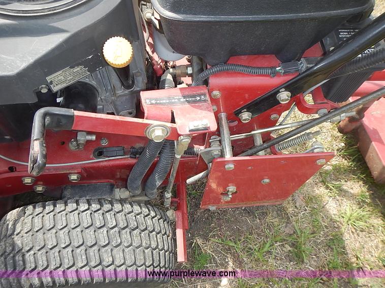 image for item AZ9994 2006 Toro Proline 30441 ZTR walk-behind lawn mower