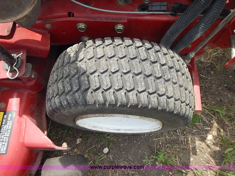 image for item AZ9994 2006 Toro Proline 30441 ZTR walk-behind lawn mower