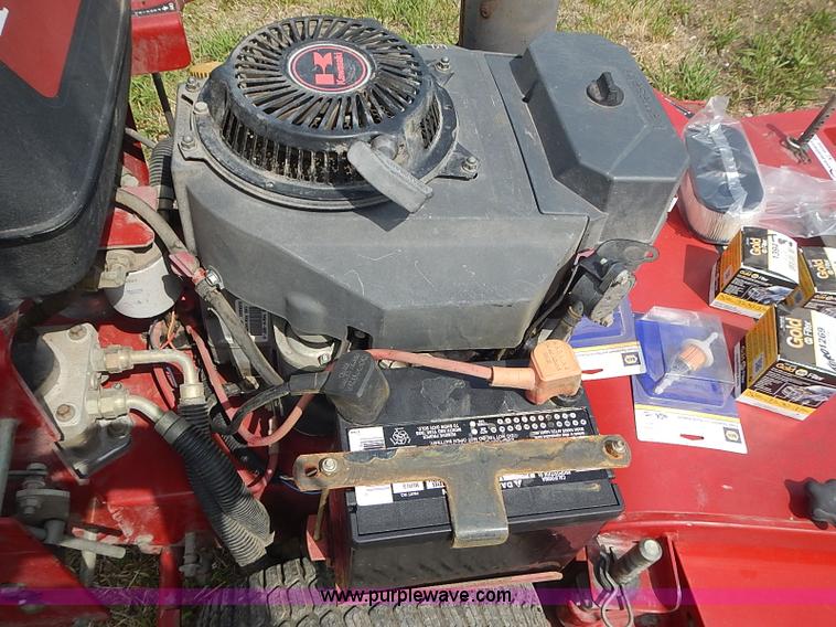 image for item AZ9994 2006 Toro Proline 30441 ZTR walk-behind lawn mower