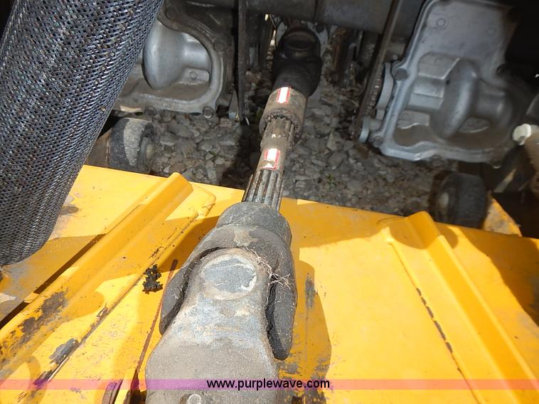 image for item AZ9997 2004 Walker MW ZTR walk-behind lawn mower