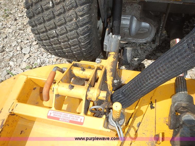 image for item AZ9997 2004 Walker MW ZTR walk-behind lawn mower