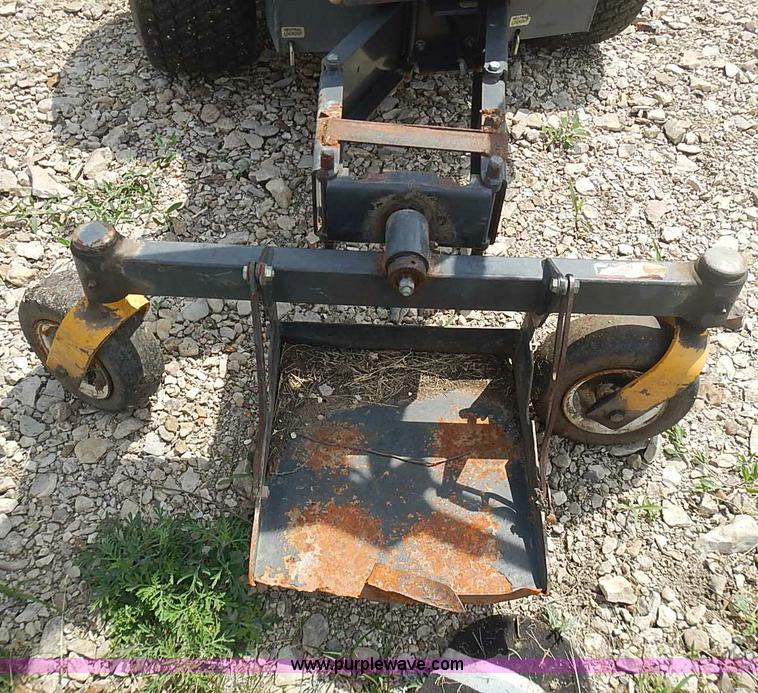 image for item AZ9997 2004 Walker MW ZTR walk-behind lawn mower