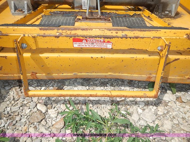 image for item AZ9997 2004 Walker MW ZTR walk-behind lawn mower