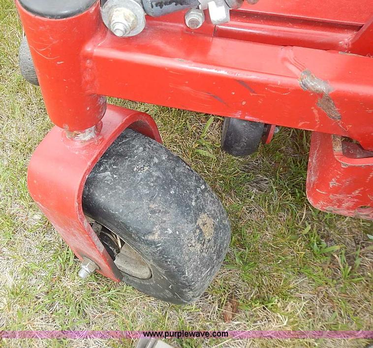 image for item AZ9998 2008 Ferris Evolution lawn mower