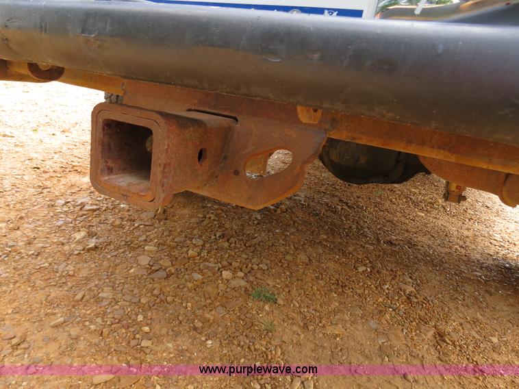 image for item B4914 2003 Ford F250 Super Duty XLT Crew Cab pickup truck