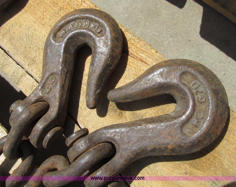 image for item C1989 Assorted chain binders, chains, highway triangles