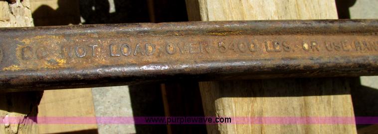 image for item C1992 Assorted chain binders, chains, highway triangles