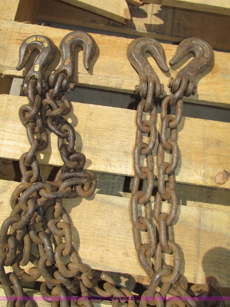 image for item C1992 Assorted chain binders, chains, highway triangles