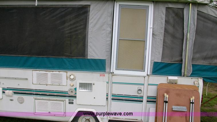 image for item D1010 1996 Jayco 1207 pop up camper