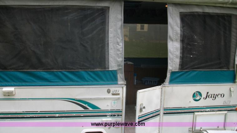 image for item D1010 1996 Jayco 1207 pop up camper