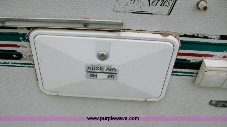 image for item D1010 1996 Jayco 1207 pop up camper