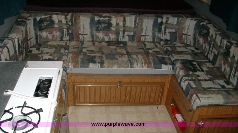image for item D1010 1996 Jayco 1207 pop up camper
