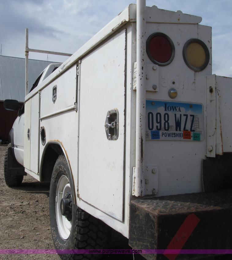 image for item E4696 1998 Chevrolet Cheyenne 2500 utility truck