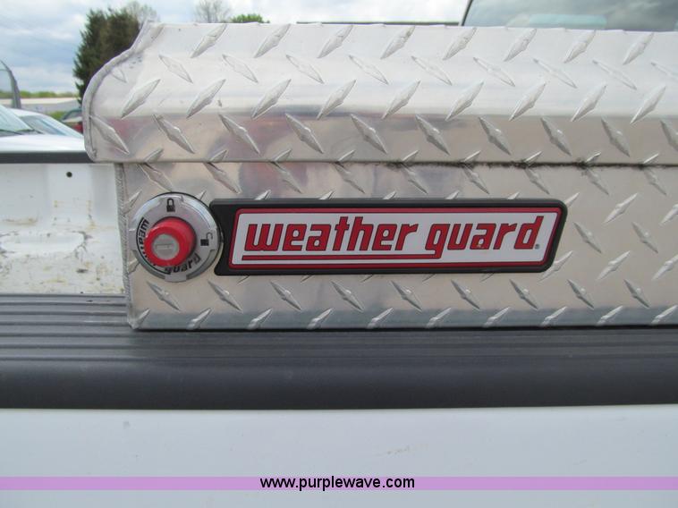 image for item E4893 2005 Ford F250 Super Duty XL SuperCab pickup truck