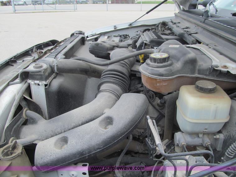 image for item E4893 2005 Ford F250 Super Duty XL SuperCab pickup truck