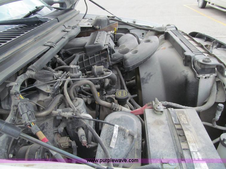 image for item E4893 2005 Ford F250 Super Duty XL SuperCab pickup truck