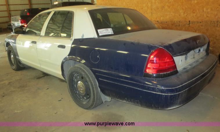 image for item F6959 2007 Ford Crown Victoria Police Interceptor