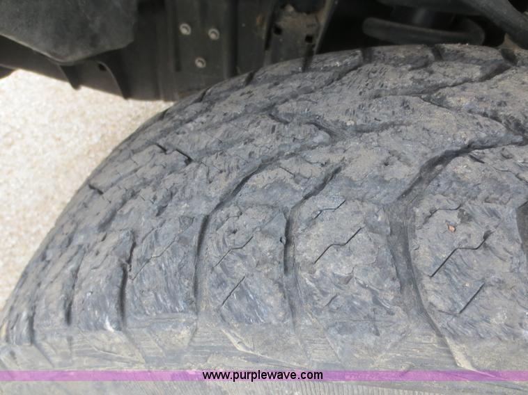 image for item F6960 2005 Ford F150 SuperCrew pickup truck