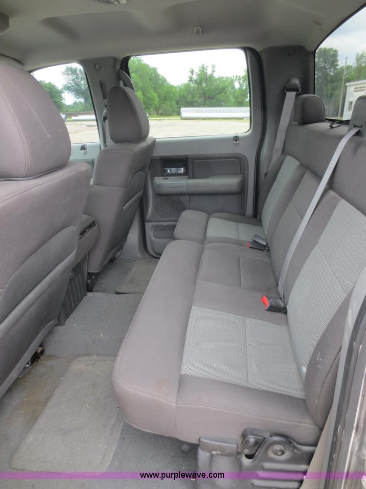 image for item F6960 2005 Ford F150 SuperCrew pickup truck