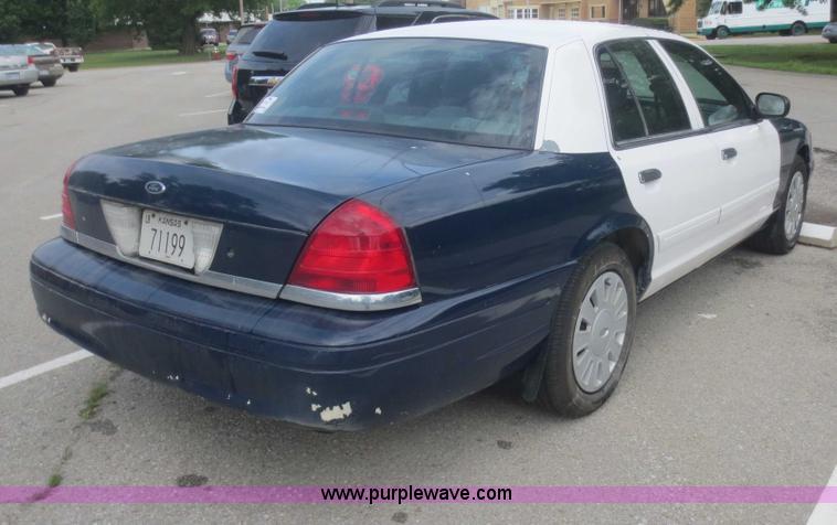 image for item F6961 2007 Ford Crown Victoria Police Interceptor
