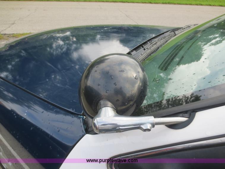 image for item F6961 2007 Ford Crown Victoria Police Interceptor