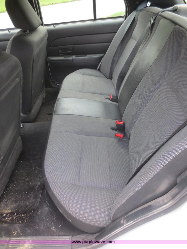 image for item F6961 2007 Ford Crown Victoria Police Interceptor