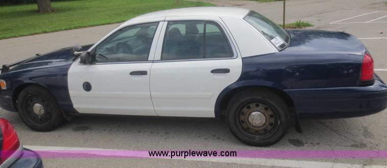image for item F6962 2010 Ford Crown Victoria Police Interceptor