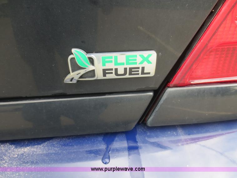 image for item F6962 2010 Ford Crown Victoria Police Interceptor