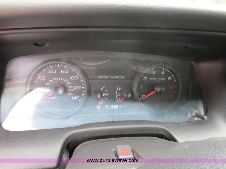 image for item F6962 2010 Ford Crown Victoria Police Interceptor