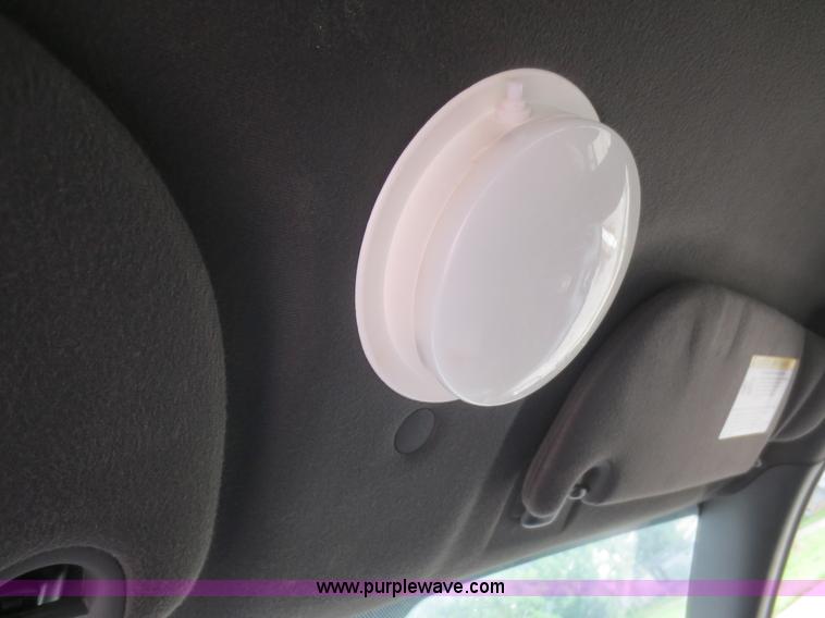 image for item F6962 2010 Ford Crown Victoria Police Interceptor