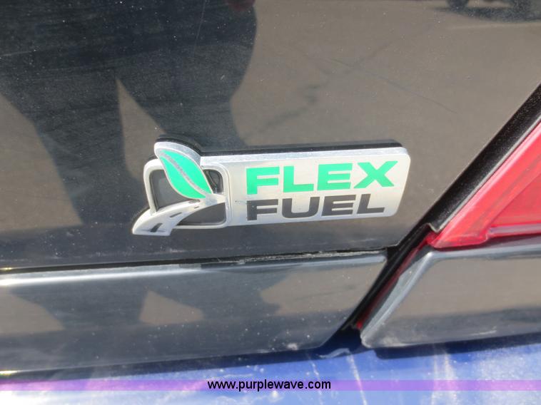 image for item F6963 2010 Ford Crown Victoria Police Interceptor