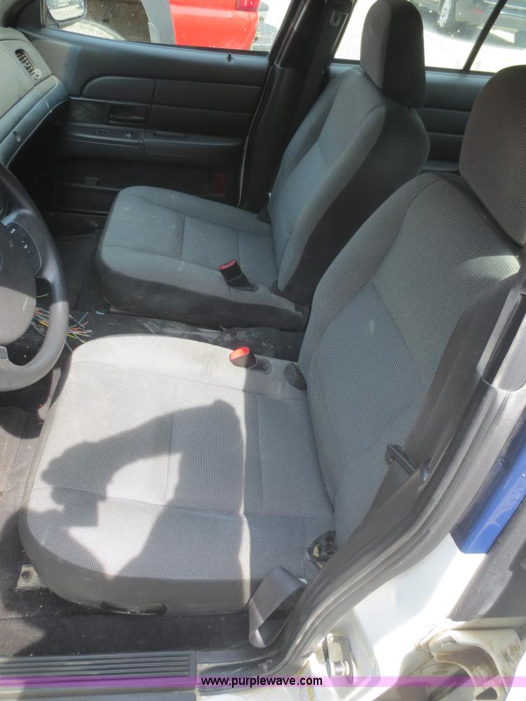 image for item F6963 2010 Ford Crown Victoria Police Interceptor