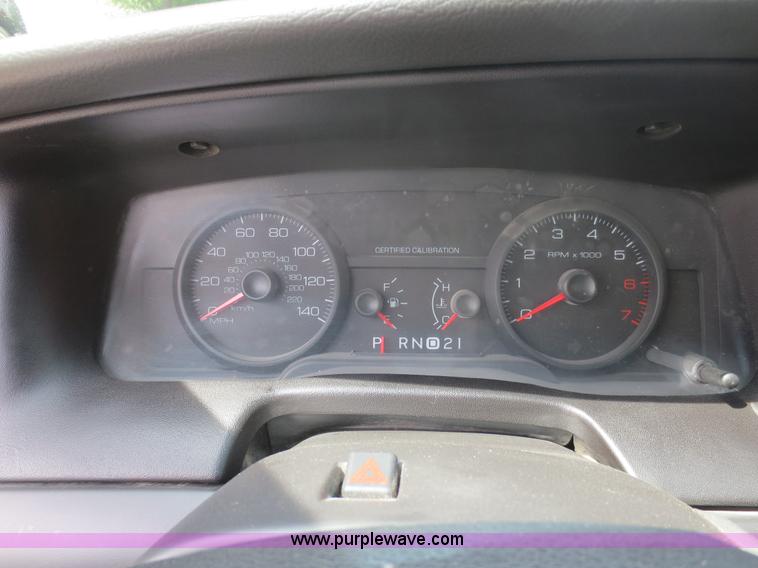 image for item F6963 2010 Ford Crown Victoria Police Interceptor