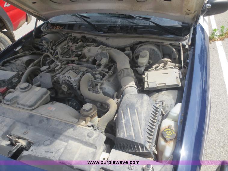 image for item F6963 2010 Ford Crown Victoria Police Interceptor