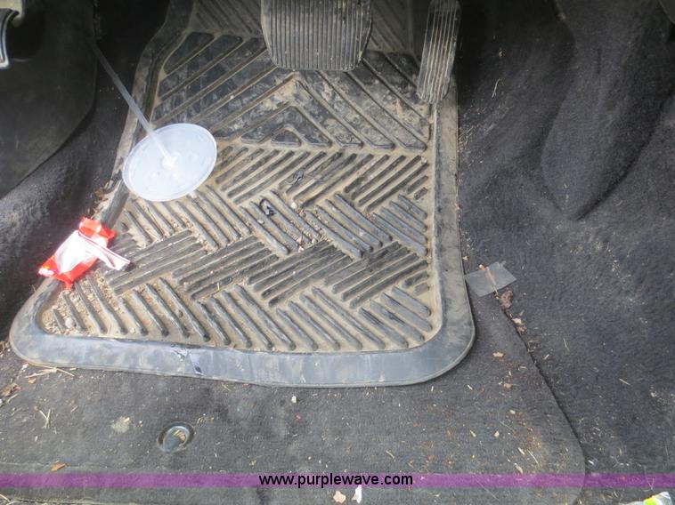 image for item F6964 2010 Ford Crown Victoria Police Interceptor