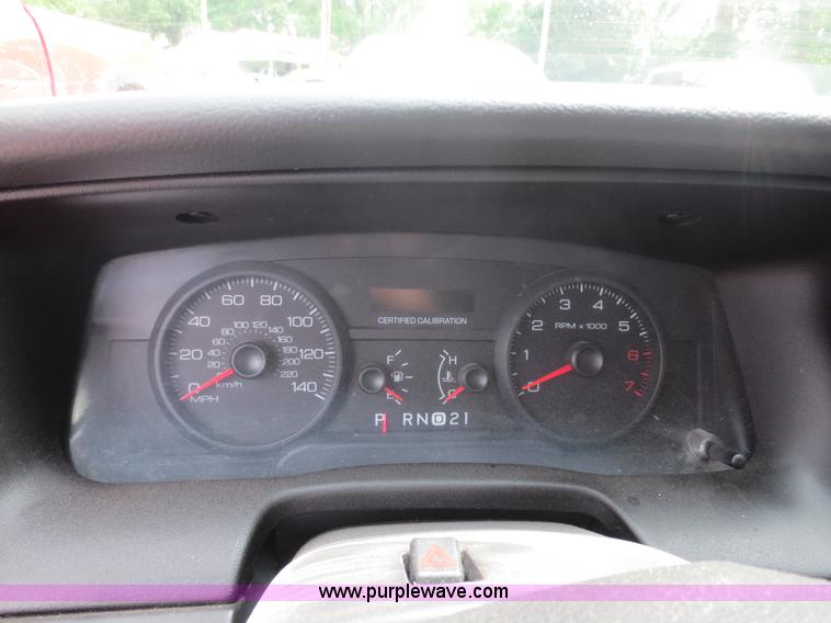 image for item F6964 2010 Ford Crown Victoria Police Interceptor