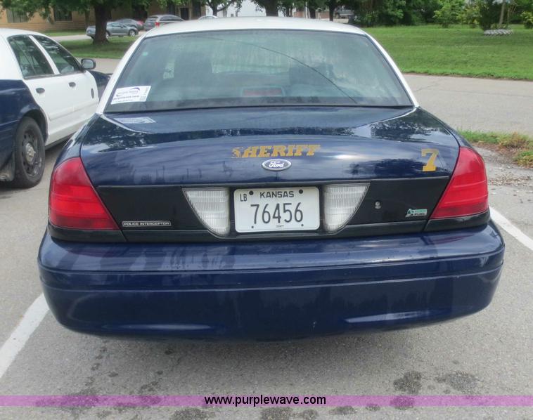 image for item F6965 2010 Ford Crown Victoria Police Interceptor