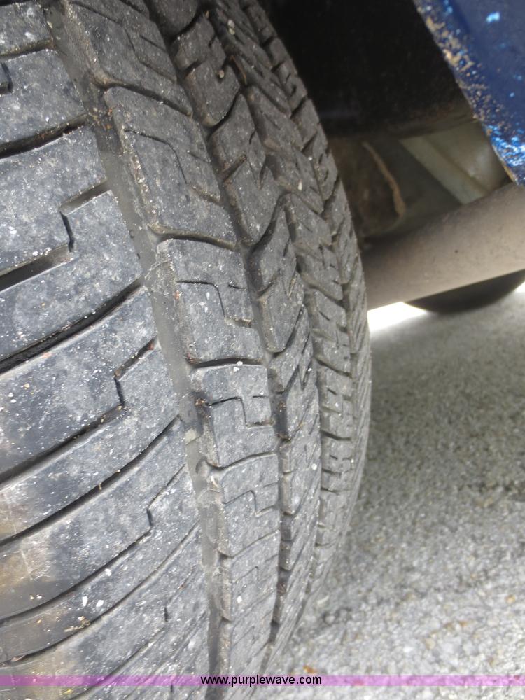 image for item F6965 2010 Ford Crown Victoria Police Interceptor