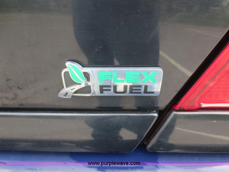 image for item F6965 2010 Ford Crown Victoria Police Interceptor